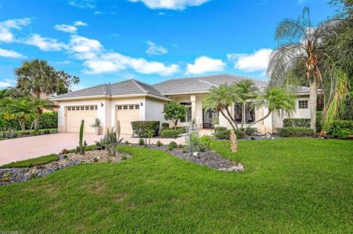 2142 Imperial Cir, Naples FL  34110-1037 exterior