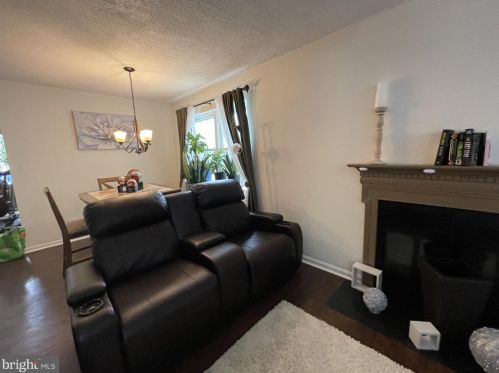 842 Woodcrest Turn, Dover DE  19904-2412 exterior