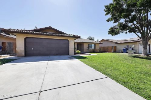 433 Chris Ave, Bakersfield, CA 93263-2329