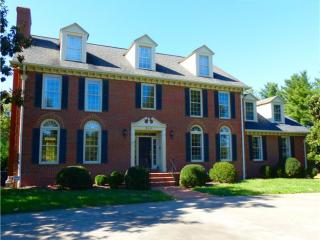 596 Cumberland Hills Dr, Hendersonville, TN 37075-4361