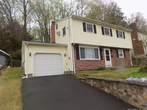 43 Haig Ave, Bristol, CT 06010-3720