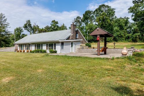 10160 Canoe Dr, Hamilton, KY 41091-9706