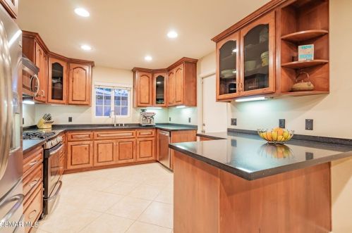 1343 4 St, Simi Valley CA 93065-3110 exterior