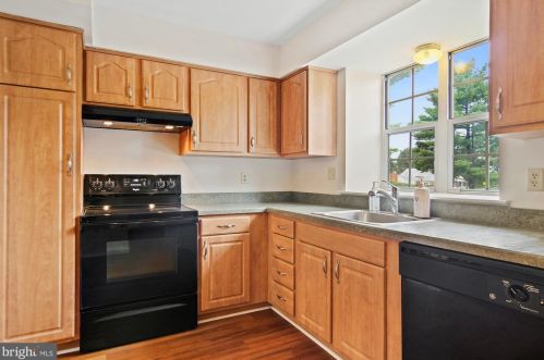 5447 Pond Rd, Harrisburg PA 17111-3765 exterior