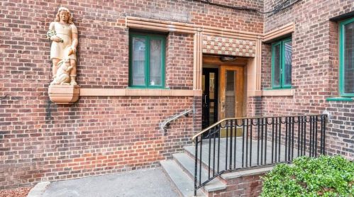 1596 Unionport Rd, Bronx NY  10462-6040 exterior