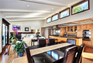 2400 Temple Hills Dr, Laguna Beach CA  92651-2668 exterior