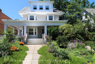 824 17th St, Brooklyn, NY 11230-2414