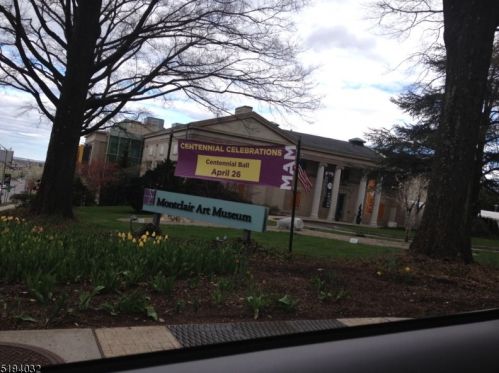 13 Potter Ct, Montclair NJ  07043-1514 exterior