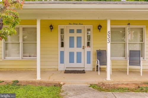 533 Morison St, Charles Town WV  25414-1144 exterior