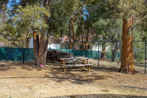 209 Gilroy Dr, Big Bear City CA  92314-9683 exterior