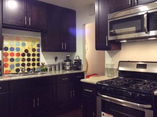 2709 5th Ave, Los Angeles CA  90018-2404 exterior