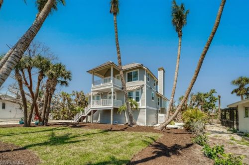 3050 Gulf Dr, Sanibel, FL 33957-5610