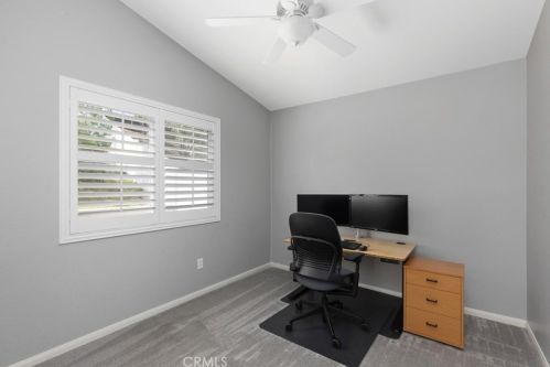 27093 Rainbow Crk Dr, Temecula CA 92591-4570 exterior