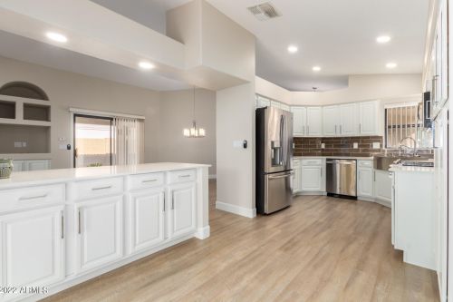 17331 Teal Dr, Scottsdale, AZ 85268-8505