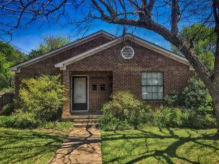 1904 Donnybrook Ave, Tyler TX  75701-4235 exterior