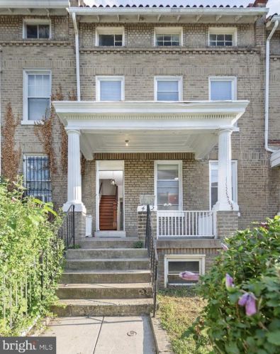 422 Randolph St, Washington, DC 20011-5940