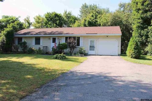 927 River Rd, Schenectady, NY 12306-6507