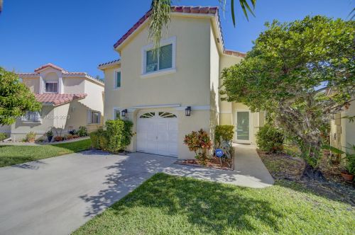 1039 6th Ave, Dania Beach FL  33004-5408 exterior