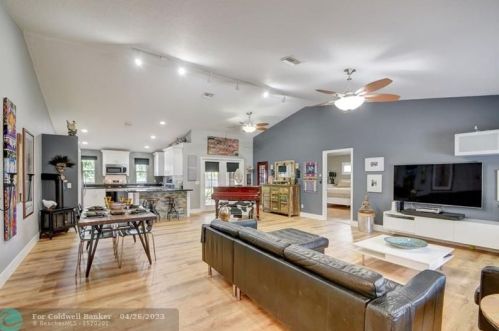 16217 93rd Rd, Town Of Loxahatchee Groves FL  33470-5177 exterior