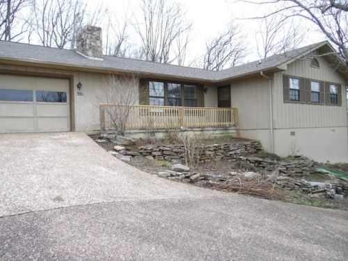 351 Snead Dr, Crossville, TN 38558-8041