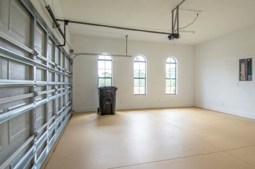 109 Calmo Cir, Port Saint Lucie FL  34984-6610 exterior