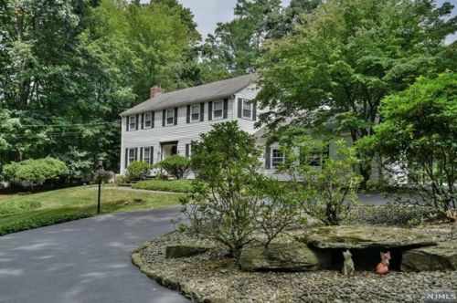 60 Spook Rock Rd, Airmont, NY 10901-2703