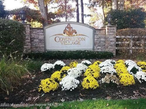126 Sophee Ln, Lakewood, NJ 08701-6286