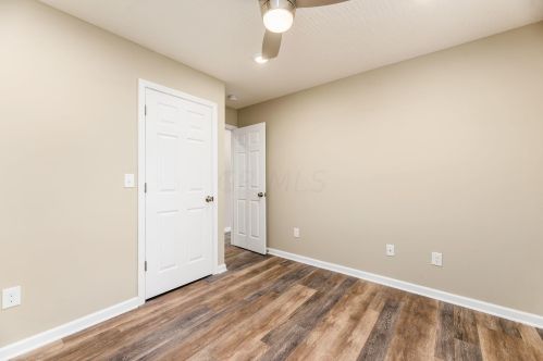 2972 Irwin Ave, Darbydale OH  43123-2310 exterior