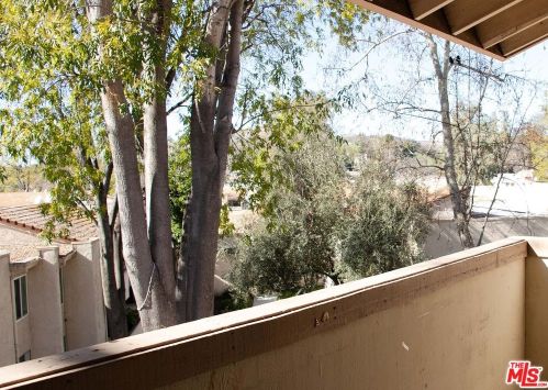 28915 Thousand Oaks Blvd, Calabasas CA  91301-2136 exterior