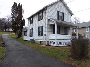 704 Ethel St, Hermitage, PA 16148-1140