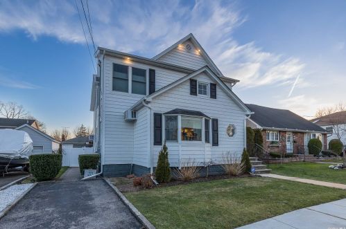 2532 Washington Blvd, North Bellmore NY  11710-2643 exterior