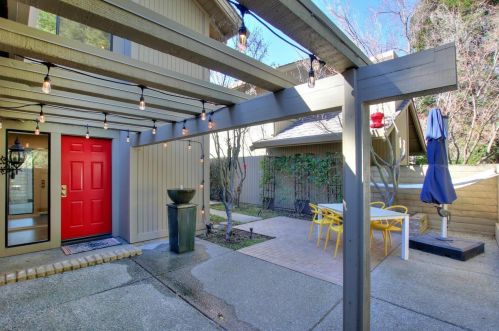 2021 Discovery Village Ln, Rancho Cordova CA  95670-3065 exterior