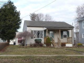 923 Castalia St, Bellevue, OH 44811-1126