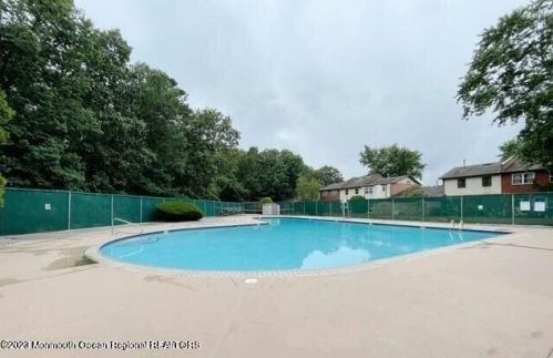 518 Linda Ct, Bricktown, NJ 08724-7157