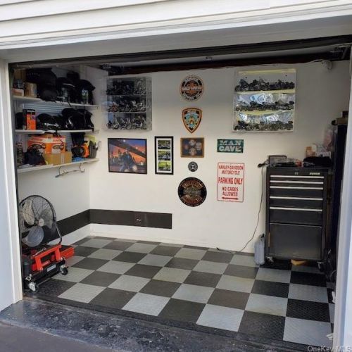 16 Locust Dr, Thiells NY  10984-1405 exterior