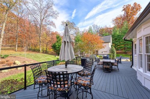 40280 Spectacular Bid Pl, Leesburg VA  20176-7173 exterior