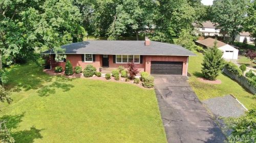 149 Dutch Rd, East Brunswick, NJ 08816-2507