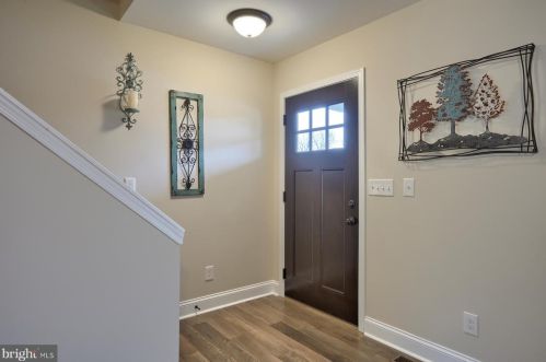 515 Spring Run Dr, Navy Sup Dpt PA  17055-5580 exterior