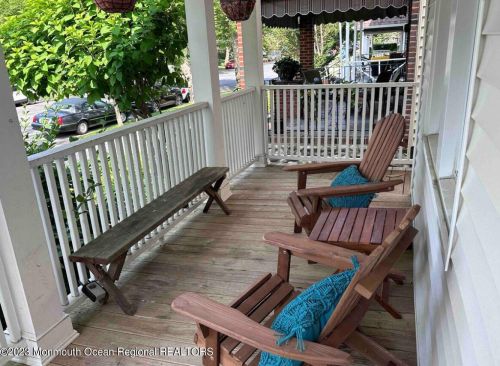 1106 1st Ave, Tinton Falls NJ  07712-5768 exterior