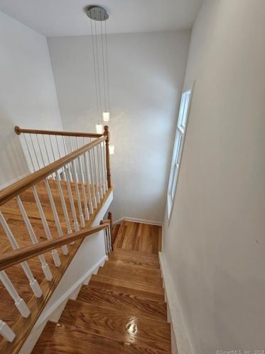 8 Concord St, Danbury CT  06810-6411 exterior