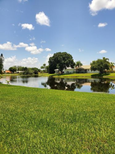 5052 Rosen Blvd, Boynton Beach, FL 33472-1272