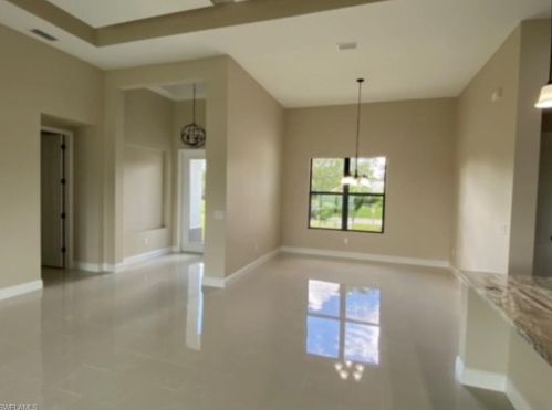 3102 14th St, Lehigh Acres, FL 33976-2929
