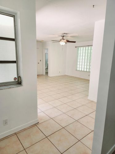 4124 32nd Ct, Hollywood FL  33021-2019 exterior