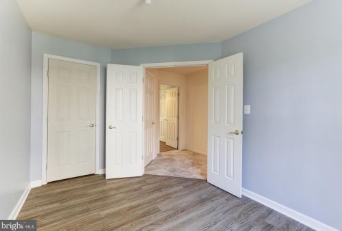 3581 Sherbrooke Cir, Woodbridge VA  22192-7033 exterior