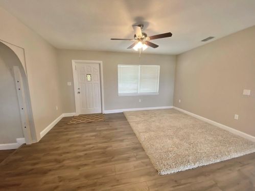 1512 Avenue C, Winter Haven FL  33881-4430 exterior