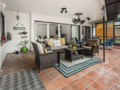 46 Thorncrest Ln, Naples FL  34113-8335 exterior