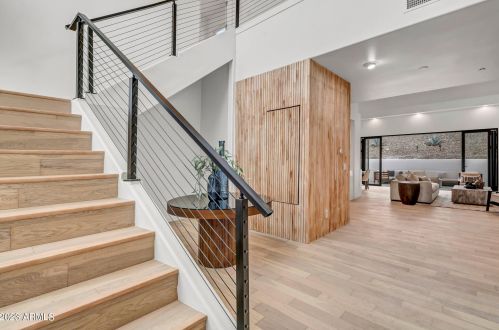 7627 22nd St, Phoenix AZ  85020-4706 exterior