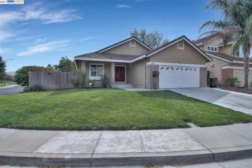 2172 Rain Drop Cir, West Pittsburg, CA 94565-1754