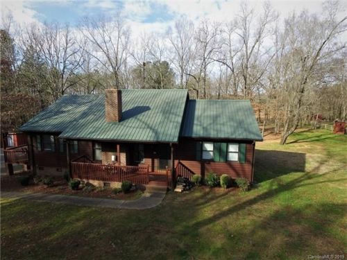 5292 Tice Rd, Olive Branch, NC 28103-6771