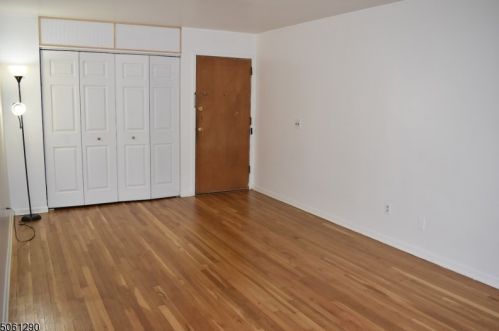 1957 Beverwyck Rd, Parsippany NJ  07054-4362 exterior